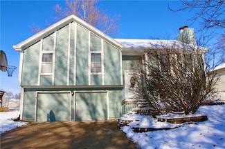 15500 W 152nd St, Olathe, KS 66062