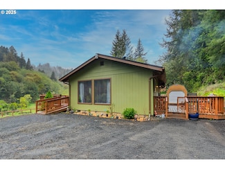 62053 Daniels Creek Rd, Coos Bay, OR 97420