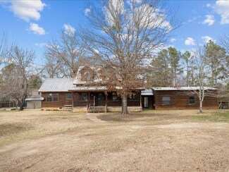 641 An County Road 1121, Elkhart, TX 75839