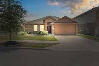 9901 Huntersville Trail, Fort Worth, TX 76108