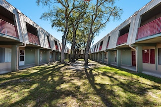 210 Pelham Rd Unit 215B, Fort Walton Beach, FL 32547