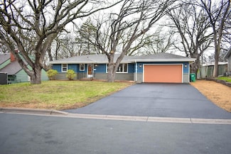 261 Sylvan Ln NE, Minneapolis, MN 55432