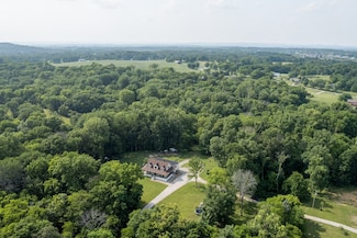 2300 Lee Rd, Spring Hill, TN 37174