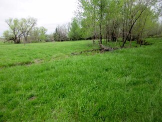 9542 21st Rd, Udall, KS 67146
