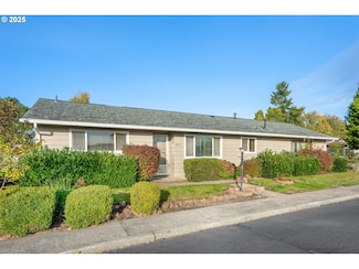 16045 SW Queen Victoria Place, Portland, OR 97224