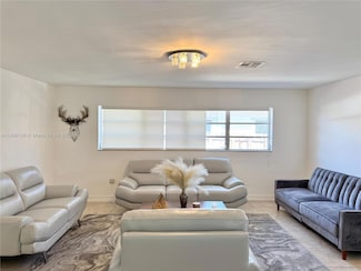 19410 NE 19th Ave, Miami, FL 33179