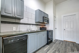 3430 S Flores St Unit 1A, San Antonio, TX 78204