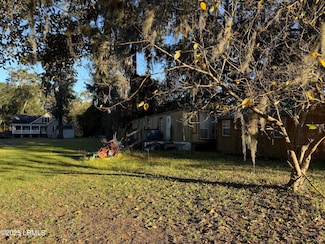 8 Ramblin Rd, Beaufort, SC 29906