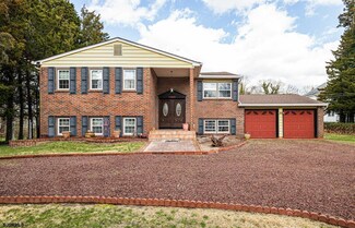 442 W California Ave, Absecon, NJ 08201