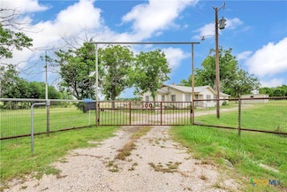 500 County Road 315, Jarrell, TX 76537
