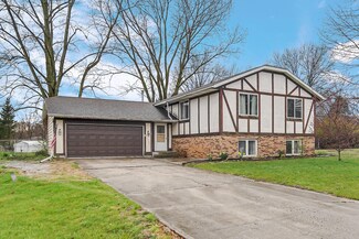 11927 Paul Revere Rd, Demotte, IN 46310