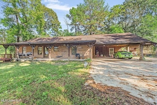 542 Southgate Rd, Hattiesburg, MS 39401