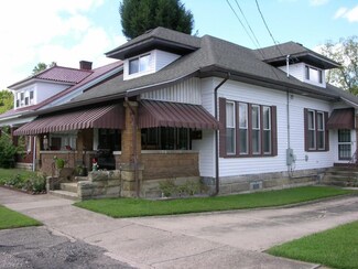 805 2nd St, Saint Marys, WV 26170