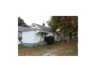11429 E Norledge St, Sugar Creek, MO 64054