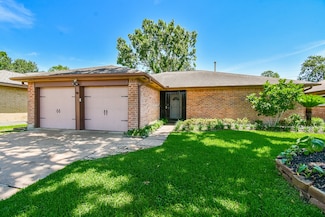 3715 Golders Green Dr, Houston, TX 77082