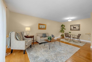 800 Bearse's Unit 1WD, Hyannis, MA 02601