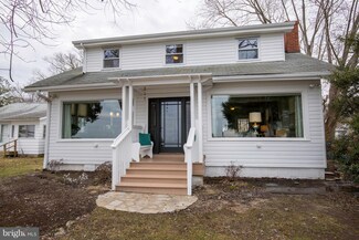 6025 1st Ave, Deale, MD 20751