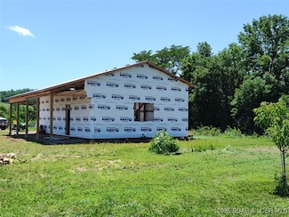 19606 Tuttle Rd, Out of Area (Lobr), MO 65025