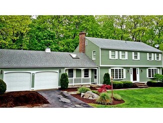 160 Fernwood Dr, East Greenwich, RI 02818