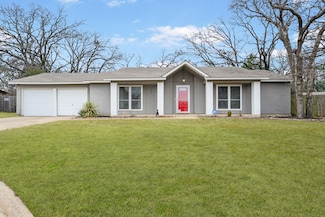 1323 Columbine Ct, Arlington, TX 76013