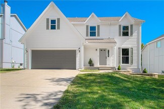 12251 S Shannan Ln, Olathe, KS 66062