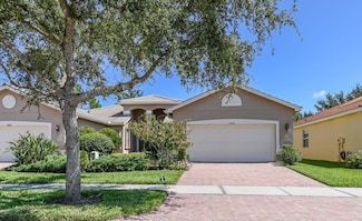 16252 Amethyst Key Dr, Wimauma, FL 33598