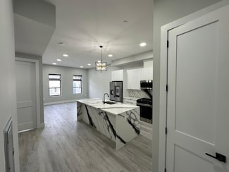 187 Culver Ave Unit 402, Jersey City, NJ 07305