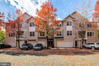 12737 Fair Briar Ln, Fairfax, VA 22033