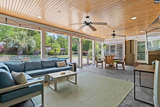 5904 Lakeshore Dr, Columbia, SC 29206