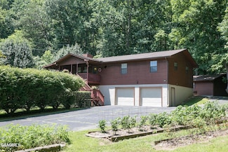 3188 Wears Dr, Sevierville, TN 37862
