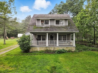 300 Pennsylvania 590, Greeley, PA 18425