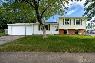 2240 Wienburg Dr, Moraine, OH 45418