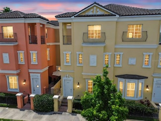 2305 Victoria Gardens Ln, Tampa, FL 33609