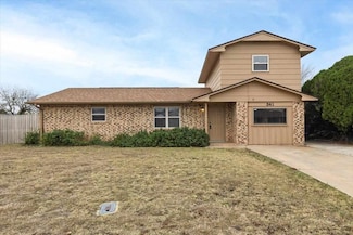 341 SW 71st St, Lawton, OK 73505