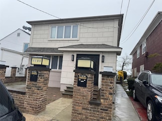 1105 Bay 32nd Place, Far Rockaway, NY 11691