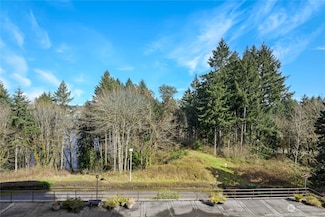1910 Evergreen Park Dr SW Unit 303, Olympia, WA 98502