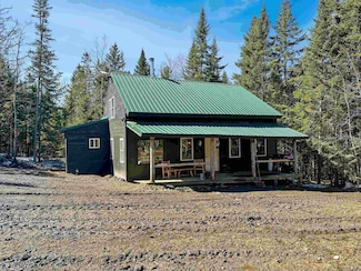 719 Piper Hill Rd, Stewartstown, NH 03576