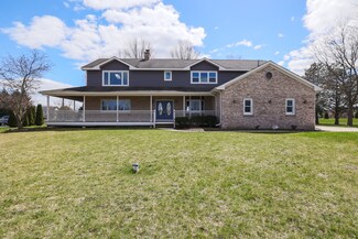 3613 Greenleaf Ct, Spring Grove, IL 60081