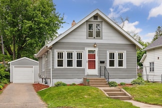2005 Nokomis Ave, Saint Paul, MN 55119