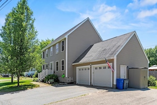 21 Dows Ln, Seabrook, NH 03874