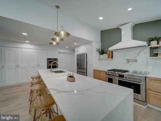1782 Shaftsbury Ave, Crofton, MD 21114