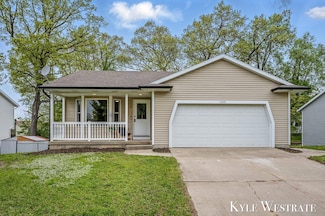 1349 Kimberly Dr SE, Grand Rapids, MI 49508