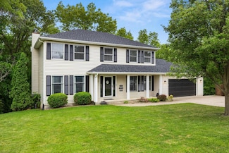 307 Brandy Dr, MacKinaw, IL 61755