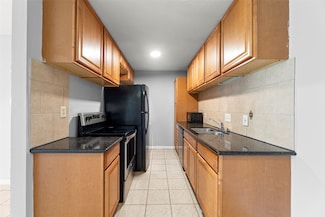2100 Wilcrest Dr Unit 141, Houston, TX 77042