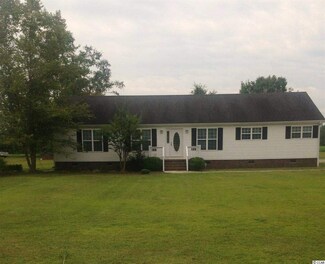 109 Florence Ln, Kingstree, SC 29556