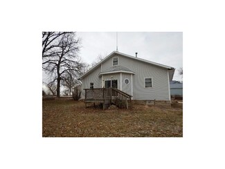 401 Resident St, Olin, IA 52320