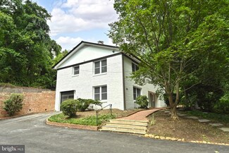 2621 S Inge St, Arlington, VA 22202