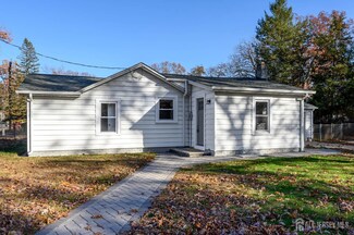 41 Newark Ave, Spotswood, NJ 08884