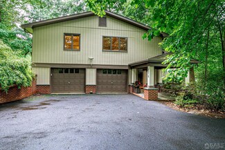 214 Deepdale Dr, Middletown, NJ 07748