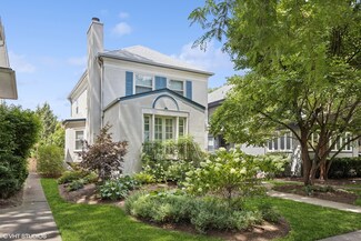 129 Wesley Ave, Oak Park, IL 60302
